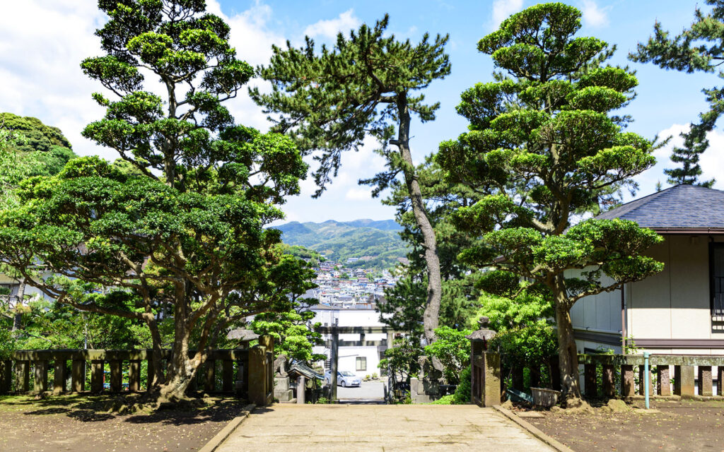 Kibune Shrine overlooking the fishing harbor in Manazuru on the Sagami coast