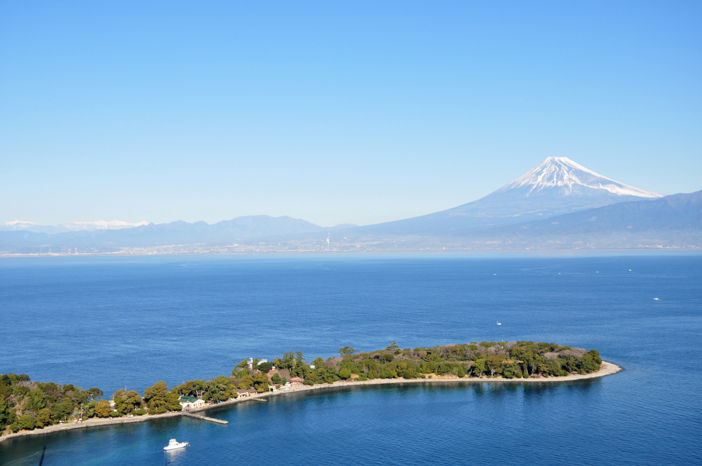 The narrow sandbar of Osezaki Peninsula extending into Suruga Bay on the Izu coast